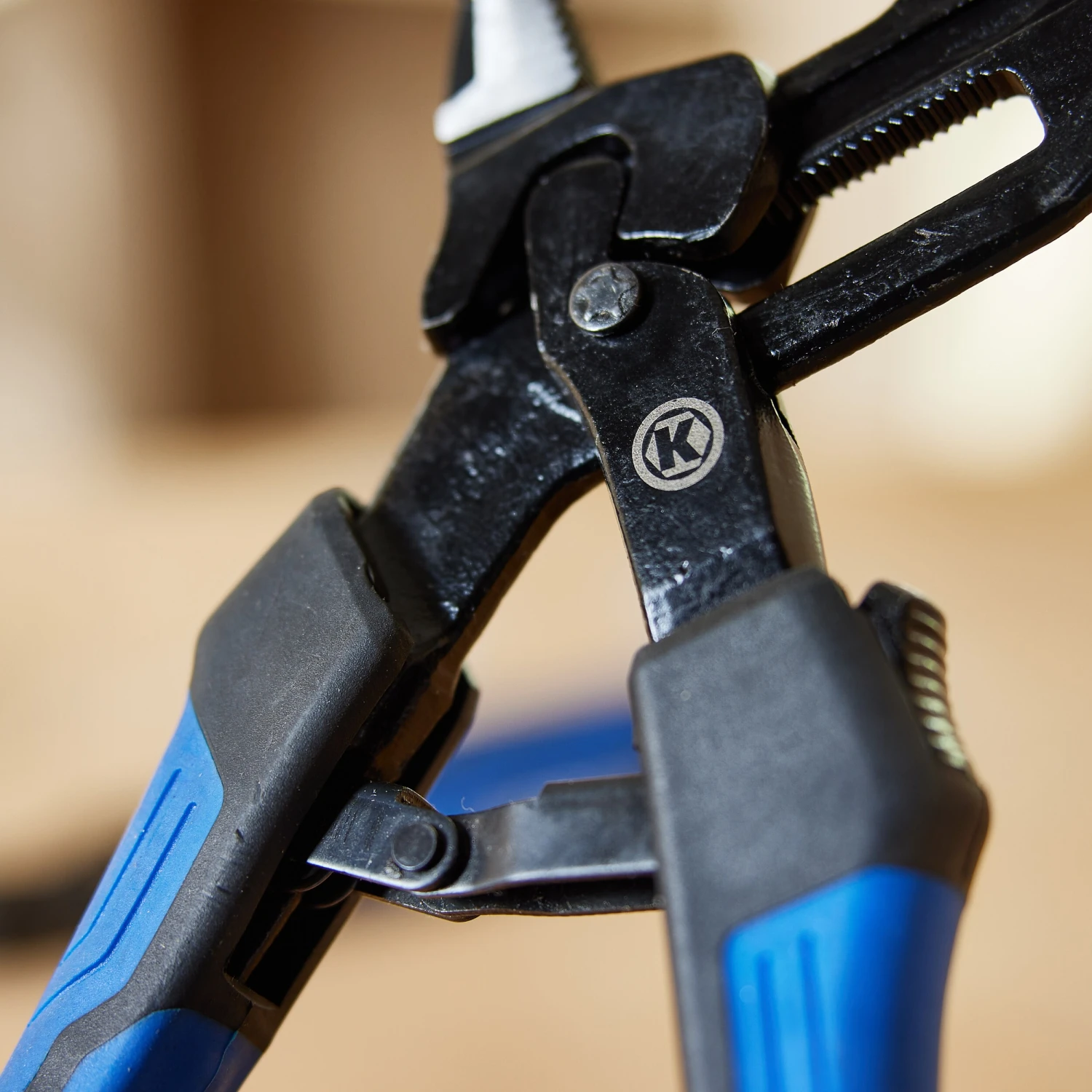 Kobalt Self Adjusting Tongue And Groove Plier Set 2 -Piece 2 Kobalt Self Adjusting Tongue And Groove Plier Set 2 -Piece - Image 2