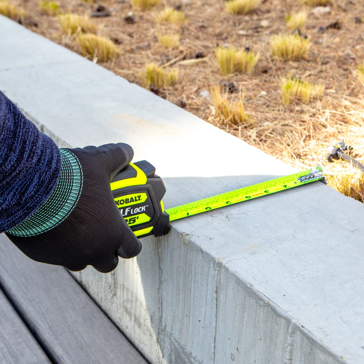 Kobalt Self Lock 2 -Pack 25-ft Auto Lock Tape Measure 8 Kobalt Self Lock 2 -Pack 25-ft Auto Lock Tape Measure - Image 8