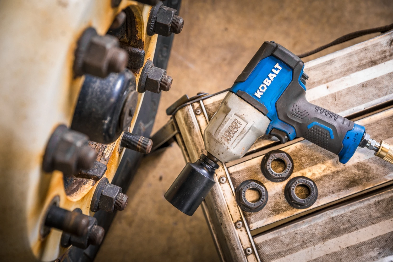 Kobalt 0.5-in 1000-ft/lb Air Impact Wrench 13 Kobalt 0.5-in 1000-ft/lb Air Impact Wrench - Image 13